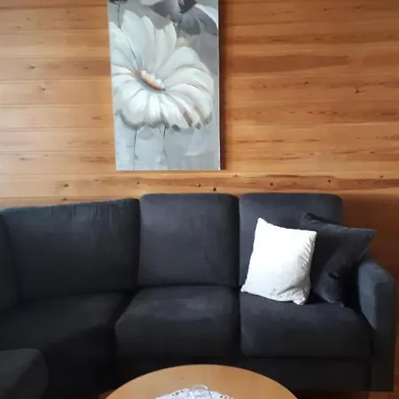 尼尼兰登木屋假日公园
