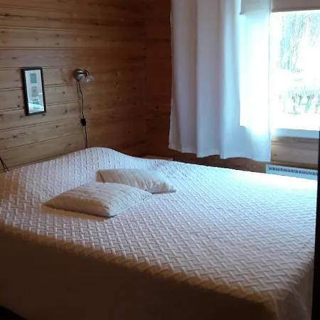 Prázdninový areál Niinilahden Lomamajat Kolinkylä