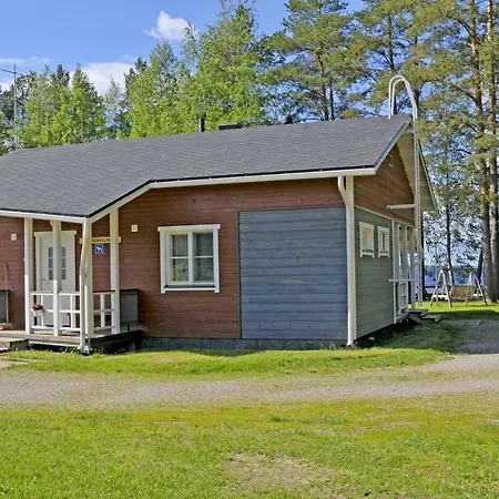 尼尼兰登木屋假日公园 * Kolinkylä